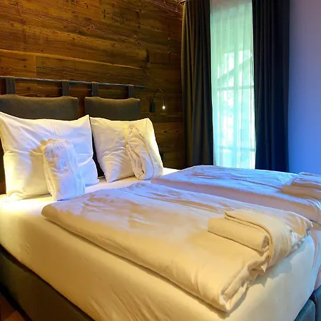Glemmerl Mountain Lodge, Saalbach, Cleaning Included Chalet